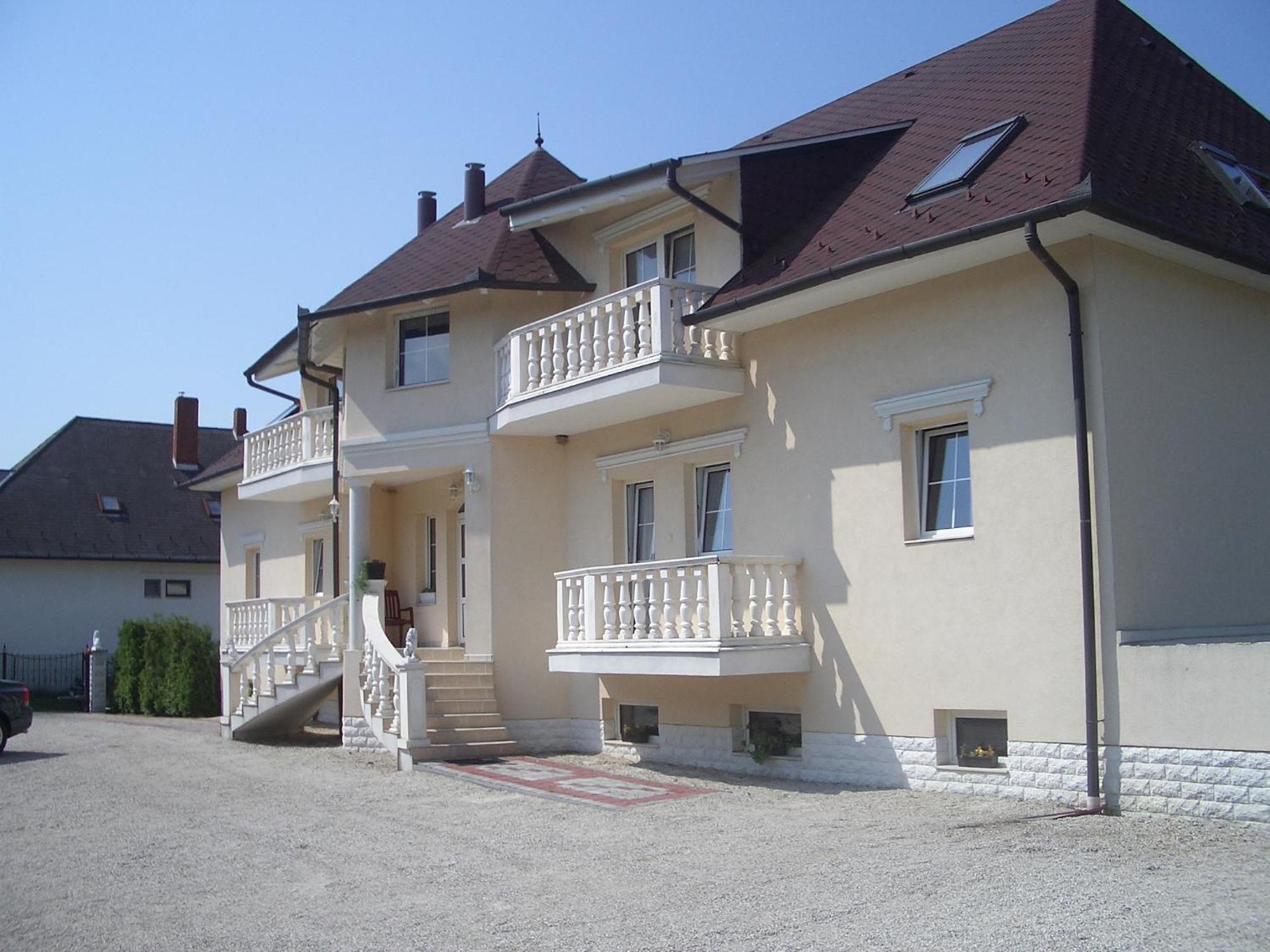 Hegyi Villa Heviz Luaran gambar